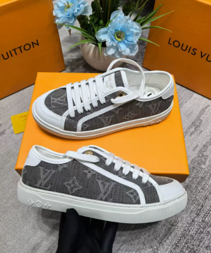 Quality Shoes with Box #LOV