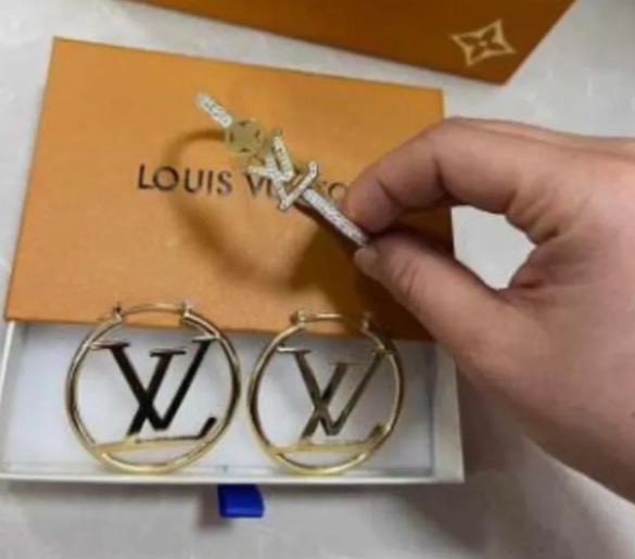 Eaarings with Bracelets Set with Box  #LOV
