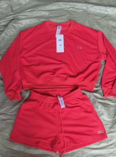 Fashion Alo Sweatshirt with Shorts Set with Tags