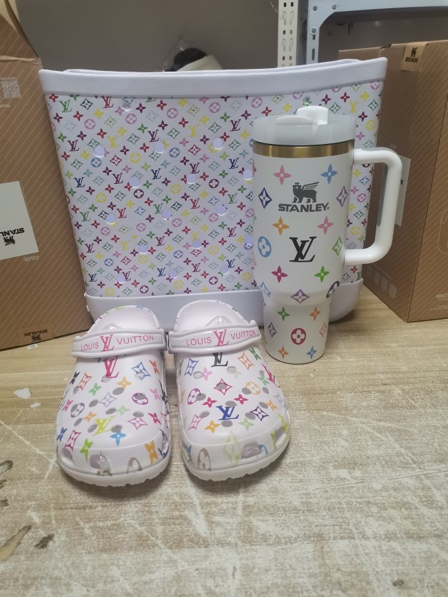 Fashion Stanley Cup Bogg Bag with Crocs 3 pcs Set #LOV