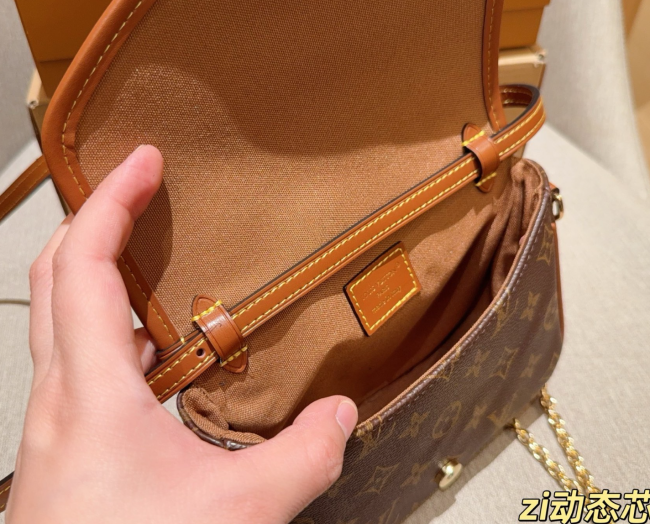 High Quality Bag with Box #LOV
