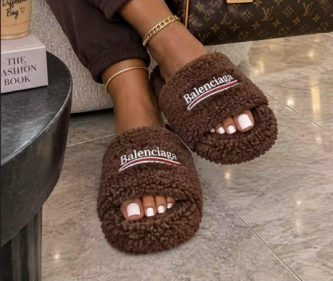 Fashion Furry Slides with Box #BAL