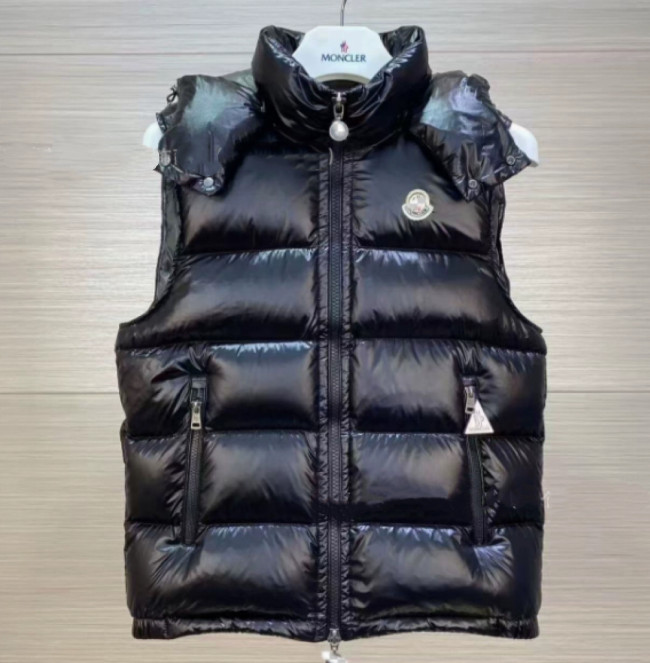 Quality Moncler Vest with Tags 