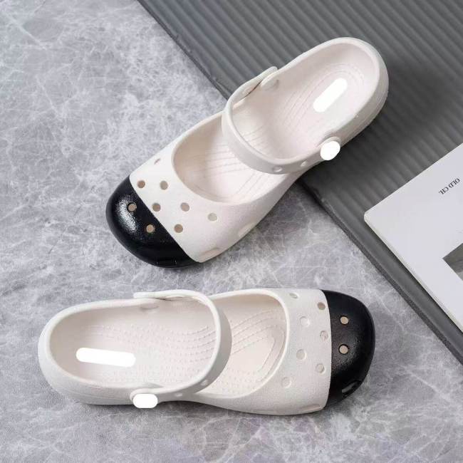  Fashion Crocs Shoes with Tags No Box
