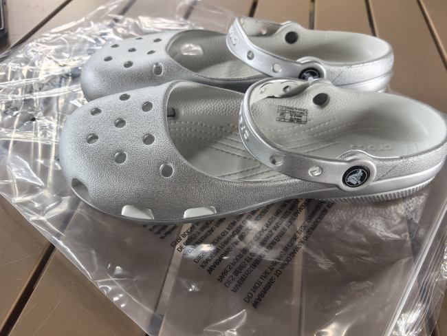  Fashion Crocs Shoes with Tags No Box