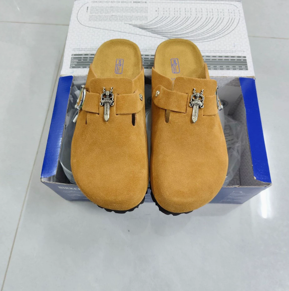  Fashion Chorme Heart Shoes with Box #NOO