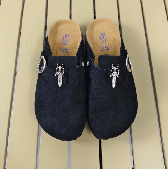  Fashion Chorme Heart Shoes with Box #NOO