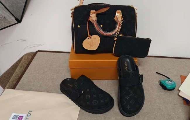 Fashion Women Shoes and Bag Set #LOV