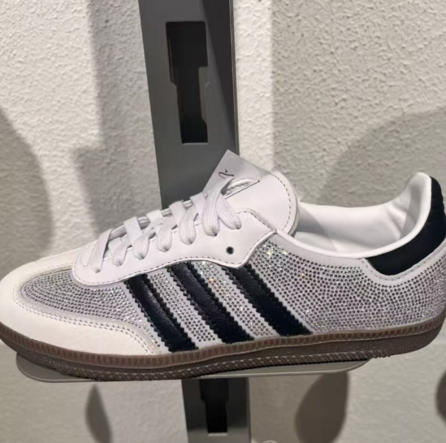  Fashion Diamond Shiny Sneaker Shoes with Box #AD