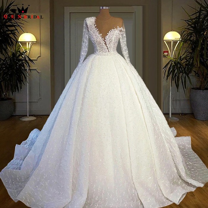 Luxurious Ball Gown Wedding Dresses Long Sleeve Tulle Lace Crystal Beaded Pearls Elegant Bridal Gown Custom Made JT06