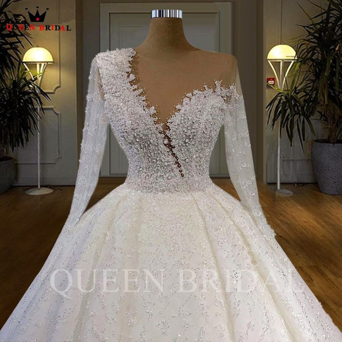 Luxurious Ball Gown Wedding Dresses Long Sleeve Tulle Lace Crystal Beaded Pearls Elegant Bridal Gown Custom Made JT06