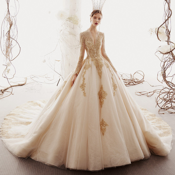 Custom Made Princess Wedding Dresses Vestido De Casamento Gold Appliques Beading Long Sleeve Bridal Gowns Bruidsjurken