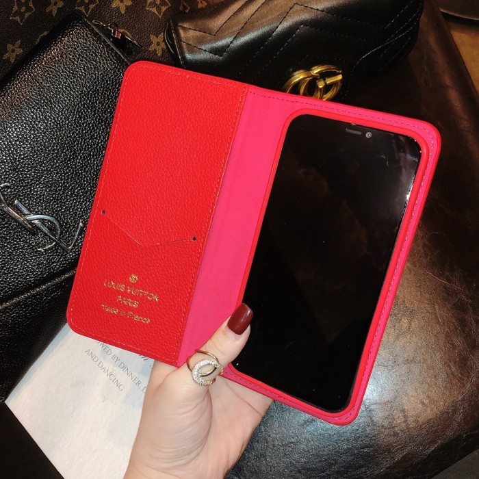 Vuitton iPhoneXSケース 手帳型