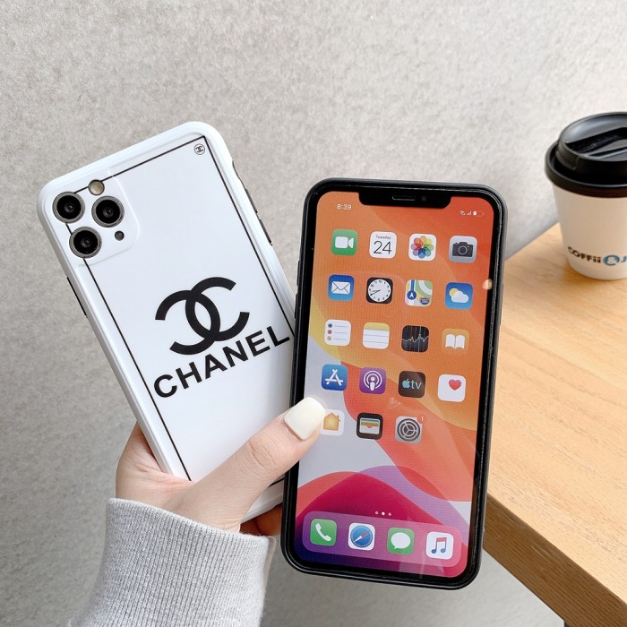 CHANEL iPhone13Proケース プレゼント