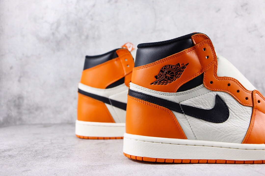 Air Jordan 1 Retro Reverse Shattered 