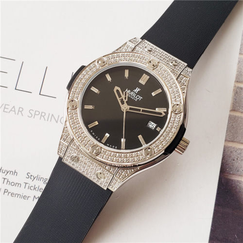 Luxury Brand Hublot Full Diamond Women Rubber Strap Swiss Quartz Watch