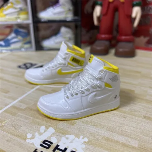 A+J Sport shoes Keychain AK-007