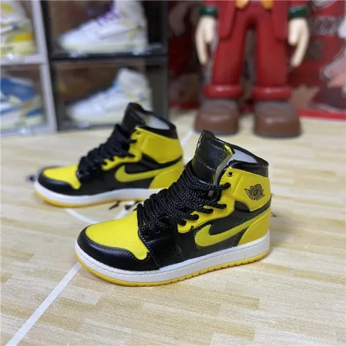 A+J Sport shoes Keychain AK-008