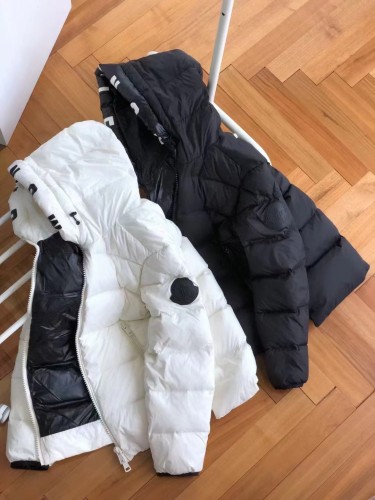 Original Factory Fashion Moncler Montreuil Reflective 90% Duck Down 20D Composite Shiny Nylon Fabric Extremely Warm Couple Down Jacket MD-018