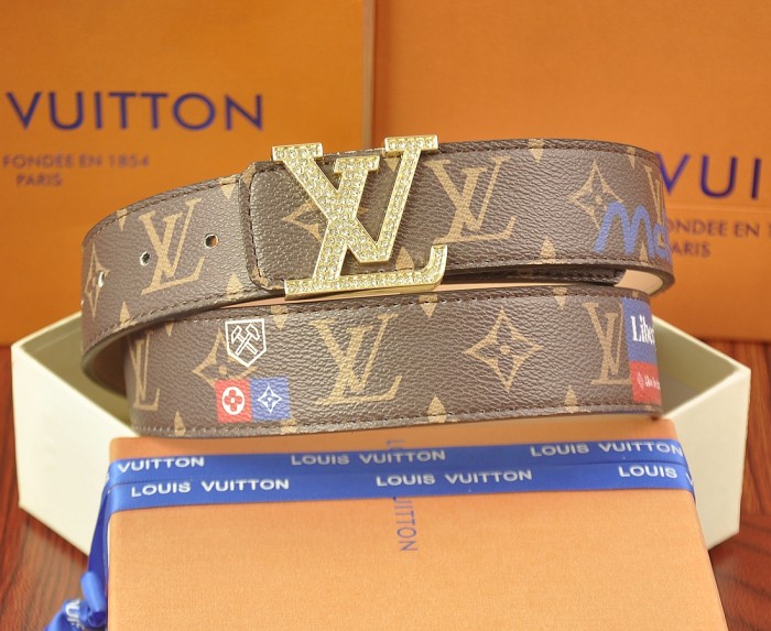 Wholesale LV Belt With Exquisite Box and Bag B-016