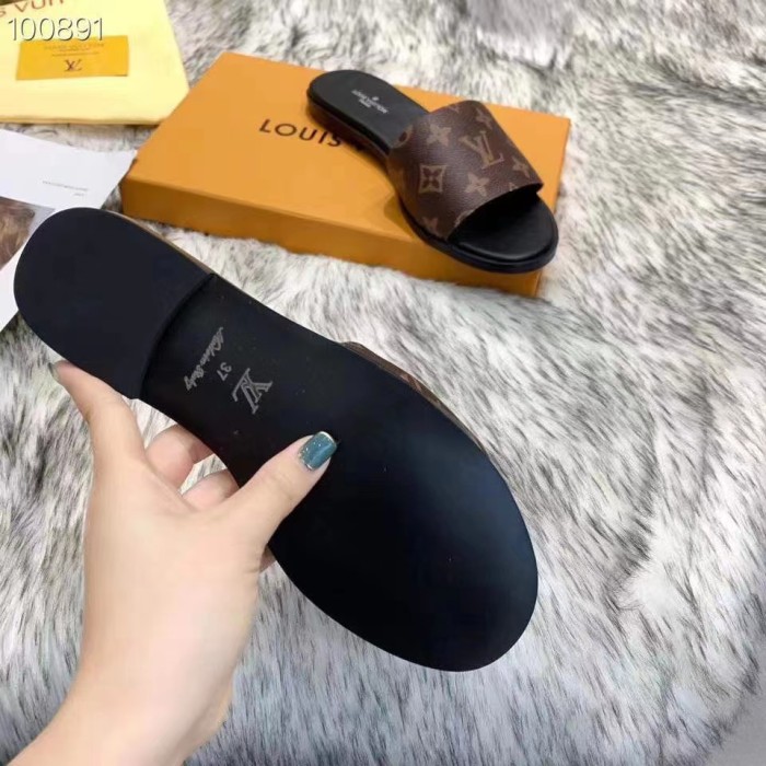 Louis Vuitton Wholesale Slippers for Women LVSP-019