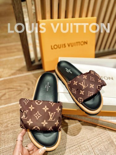 Louis Vuitton Wholesale Velcro Slippers for Women LVSP-014