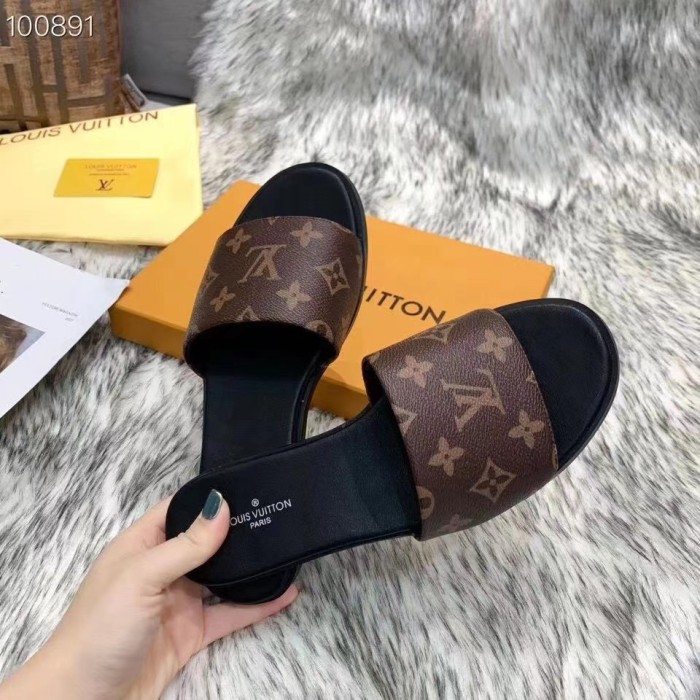 Louis Vuitton Wholesale Slippers for Women LVSP-019