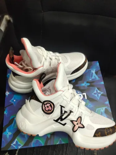 Louis Vuitton Clunky Sneaker for Women LVSP-054