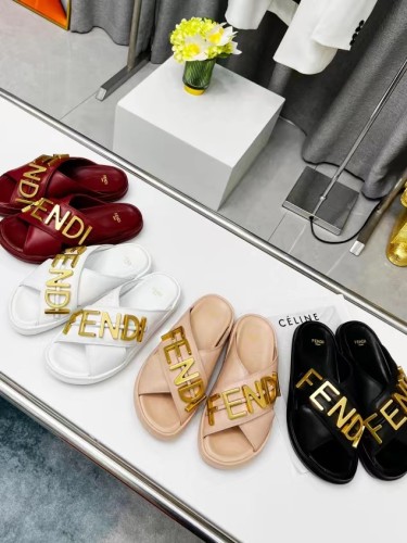 Top-quality Fendi Metal Alphabet Leather Cross Laces Slippers with Box FDSP-002