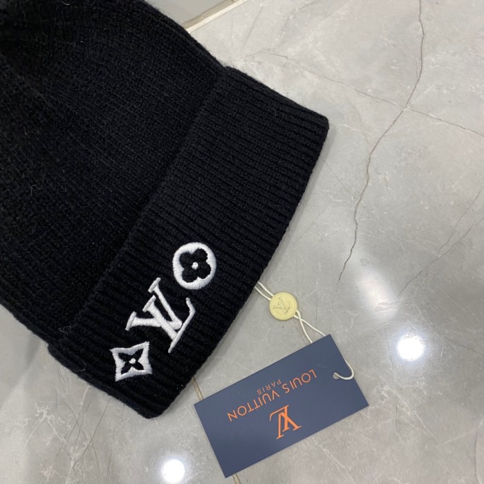 LV Embroidery Beanie with Box BEN-011