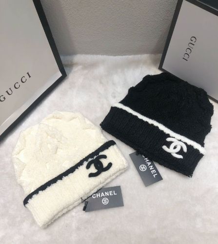 Chanel Knitted Hat with Box BEN-044