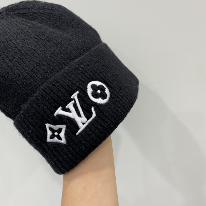 LV Embroidery Beanie with Box BEN-011