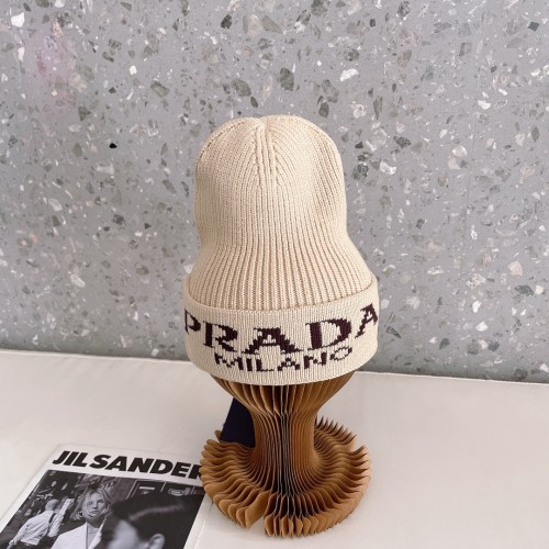 Prada Wool-Blend Knitted Hat with Box BEN-024