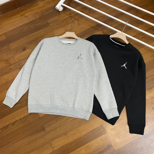 Nike Air Jordan High Quality Men and Women Plush Embroidered Small Label Three-dimensional Trapeze Sports Round Neck Sweater with All Tags NKAR-010