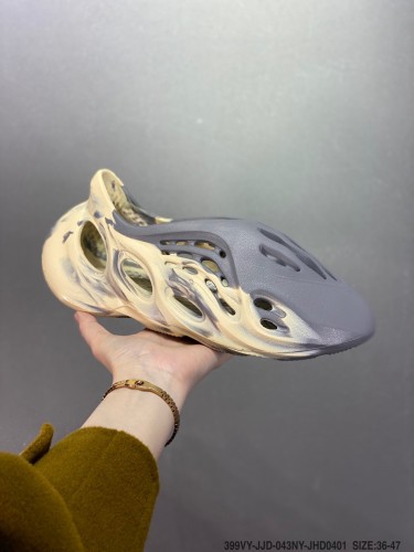 Company Grade High Quality Adidas Yeezy & Kanye Foam Runner  MXT Moon Grey  Slide GV7904 (Environmental protection algae 3D use material) with Box HYYZ-021