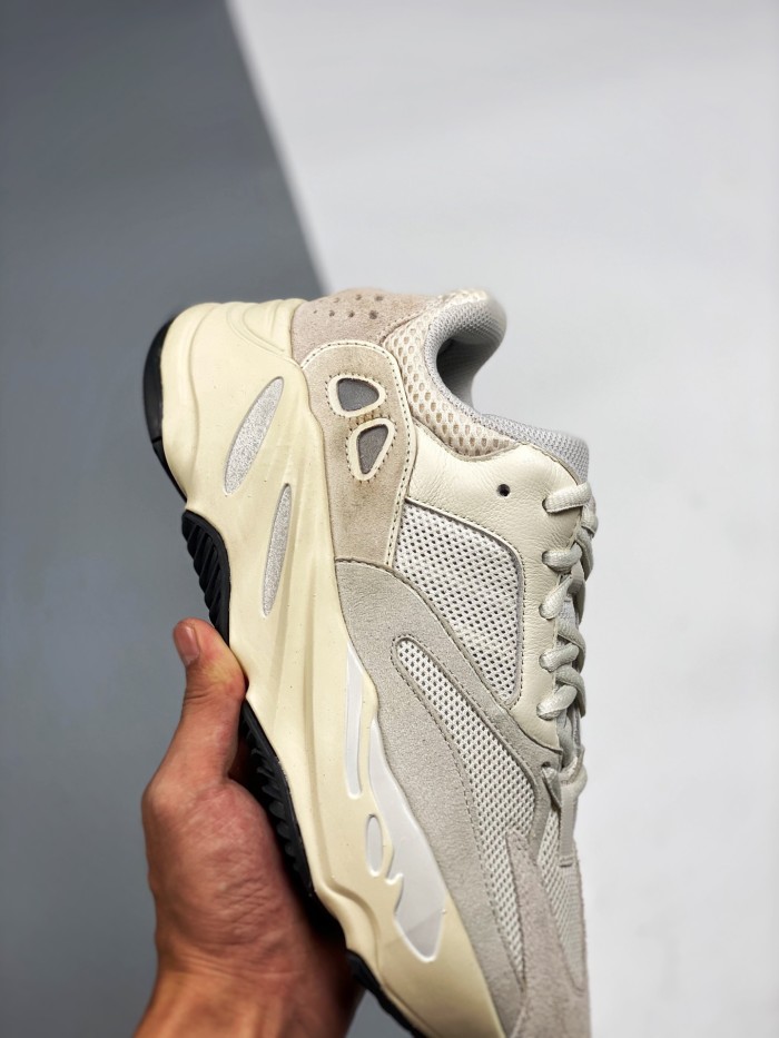 Adidas Yeezy Boost 700 Analog