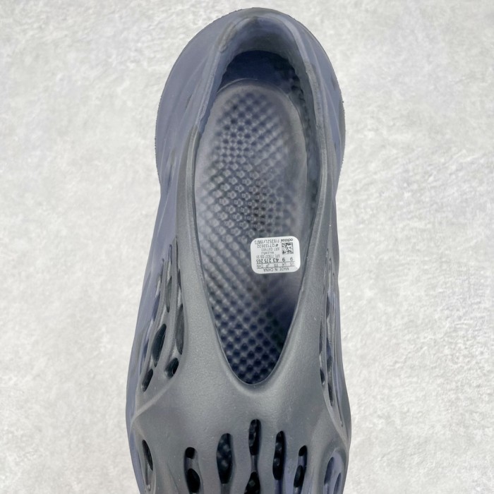 Adidas Yeezy Foam Runner Mineral Blue
