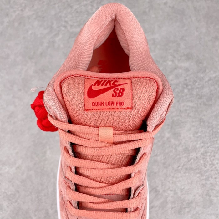 Nike Dunk SB Low Pink Pig