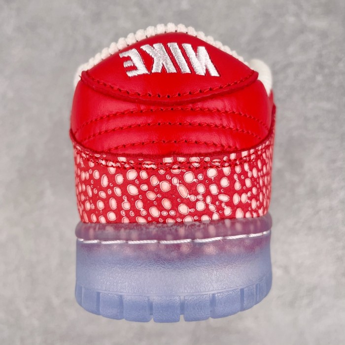 Nike Dunk SB Low Stingwater Magic Mushroom