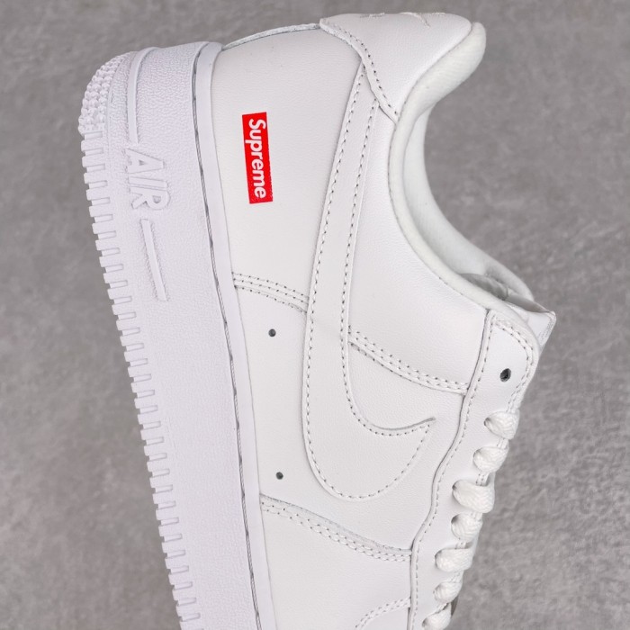 Nike Air Force 1 Low Supreme White