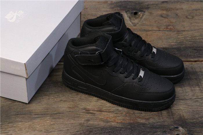 Nike Air Force 1 Mid '07 Triple Black (2021)
