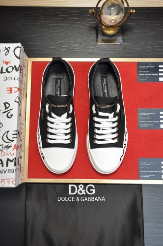 Dolce & Gabbana Low Tops Sneakers 110