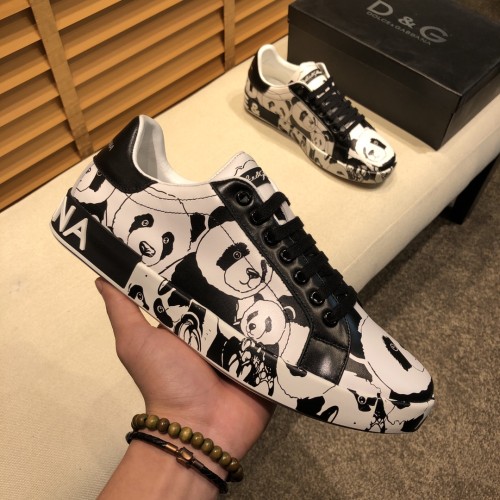 Dolce & Gabbana Low Tops Sneakers 135