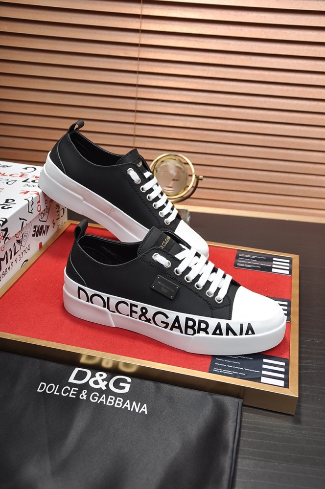 Dolce & Gabbana Low Tops Sneakers 110