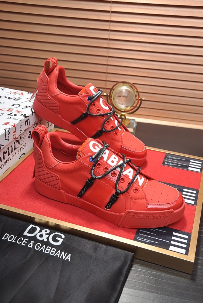 Dolce & Gabbana Low Tops Sneakers 67