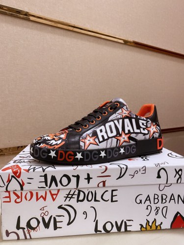 Dolce & Gabbana Low Tops Sneakers 132