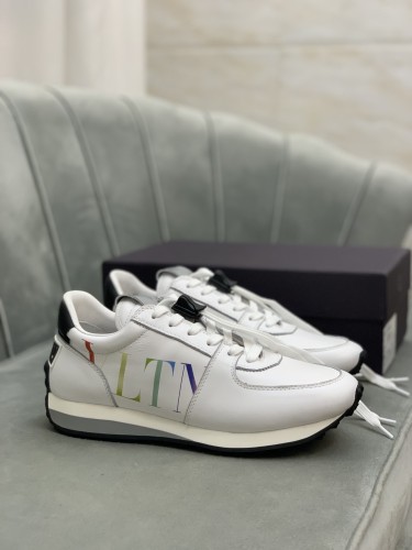 Valentino Garavani Low-top sneakers 5