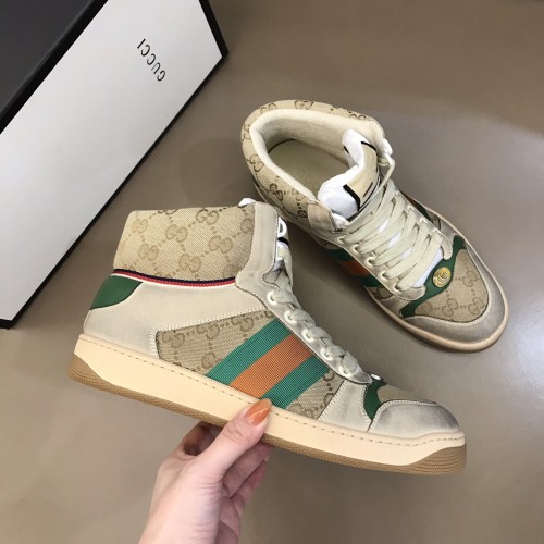 Gucci Screener GG Canvas 17