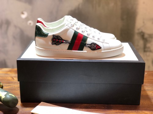 Gucci Ace Embroidered Arrow (W)