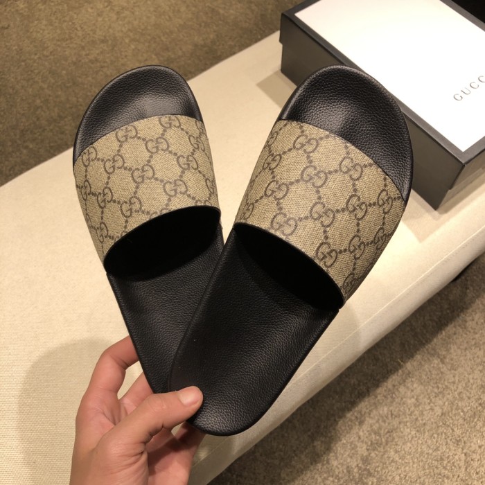 Gucci Slippers 38